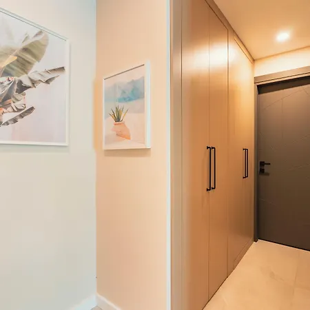 Ξενοδοχείο με διαμερίσματα Local House