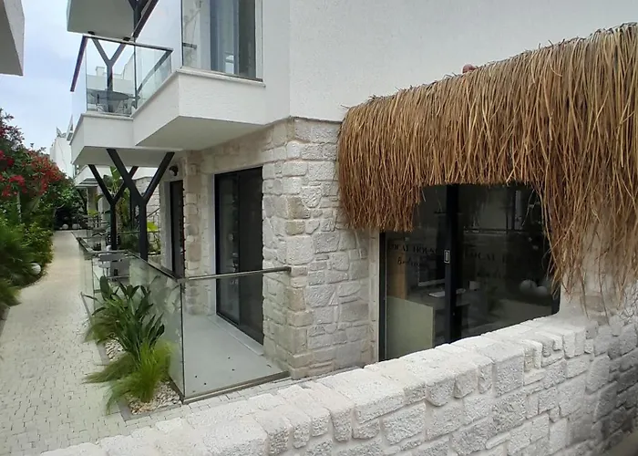 Local House Apart Otel